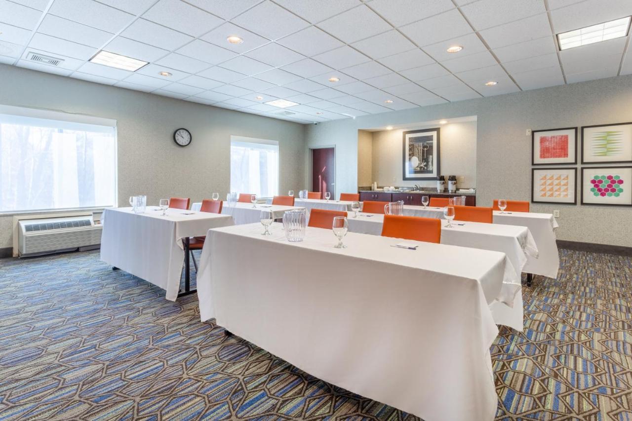 Holiday Inn Express & Suites White Haven - Poconos By Ihg Exterior photo